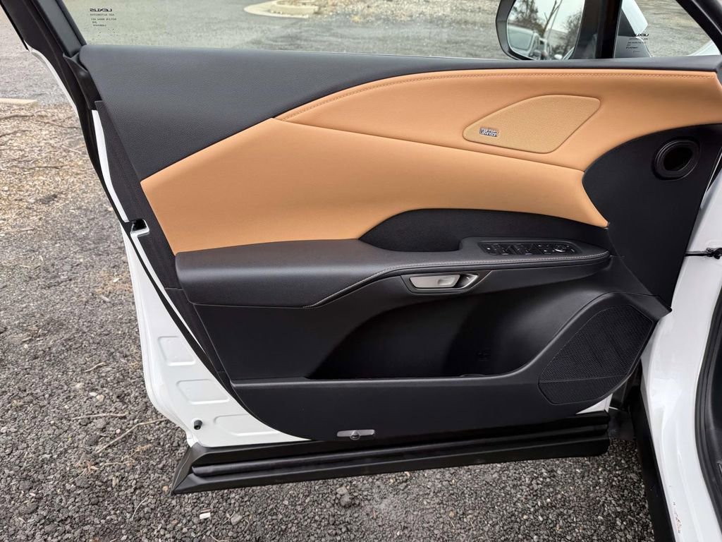 Used 2024 Lexus RX 350 image 13