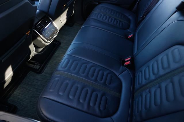 Used 2022 Rivian R1T Launch Edition image 13