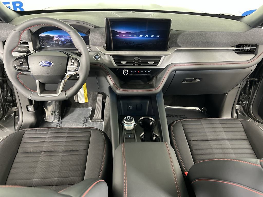 Used 2026 Ford Explorer ST-Line w/ ST-Line Street Pack image 22