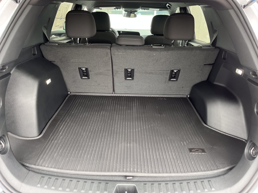 New 2027 Chevrolet Equinox LT w/ LPO, Floor Liner Package AWD/4WD image 22
