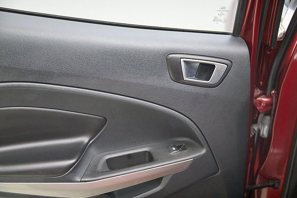 Used 2018 Ford EcoSport Titanium w/ Titanium Cold Weather Package image 20