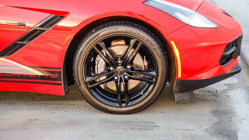 Used 2016 Chevrolet Corvette Stingray Coupe w/ Carbon Flash Badge Package image 11