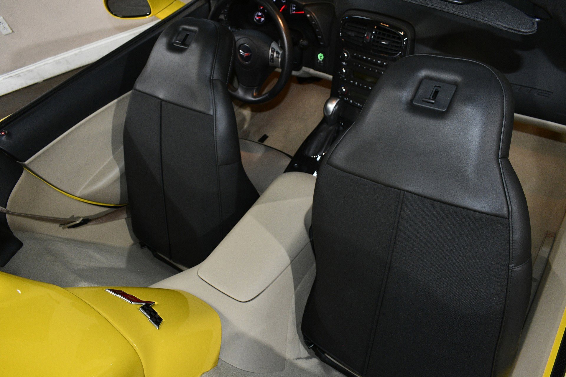 Used 2011 Chevrolet Corvette Grand Sport w/ Preferred Equipment Group image 16