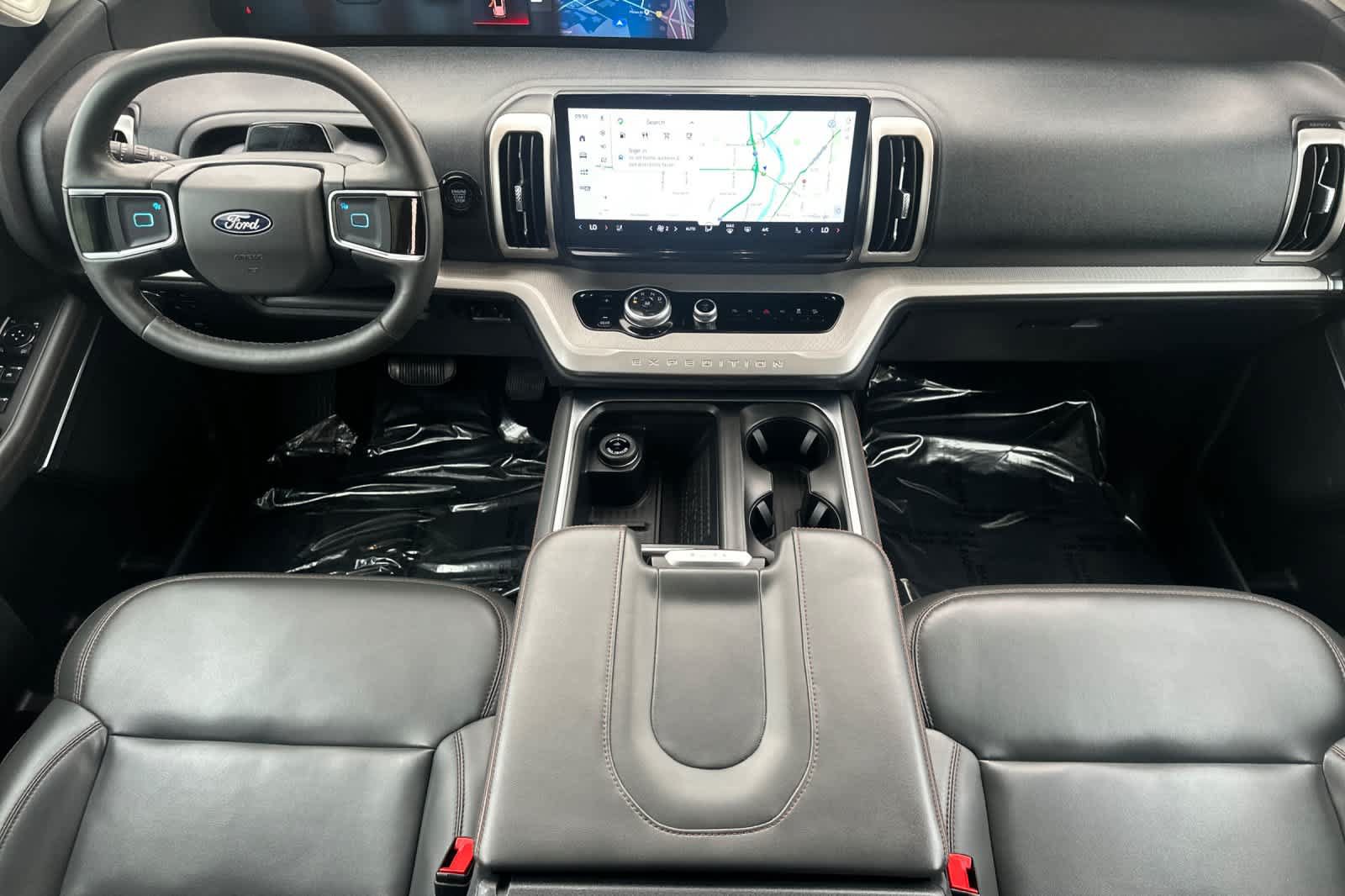 Certified 2025 Ford Expedition Active AWD/4WD image 3