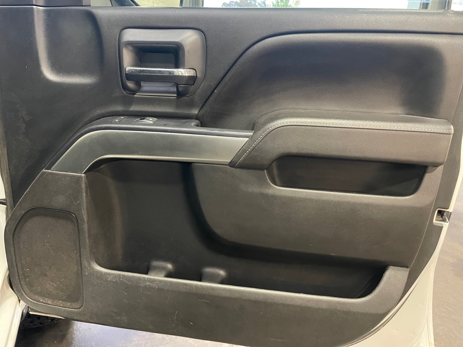 Used 2017 Chevrolet Silverado 1500 LT w/ Trailering Package AWD/4WD image 25