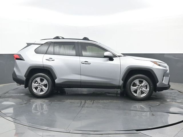 Used 2025 Toyota RAV4 XLE FWD image 2