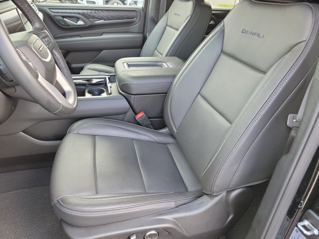 Used 2024 GMC Yukon XL Denali w/ Max Trailering Package AWD/4WD image 13