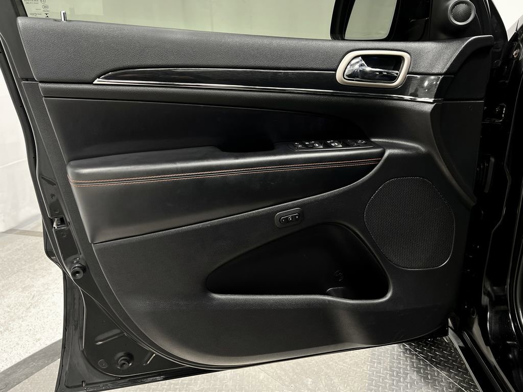 Used 2017 Jeep Grand Cherokee Limited 75th Anniversary image 14