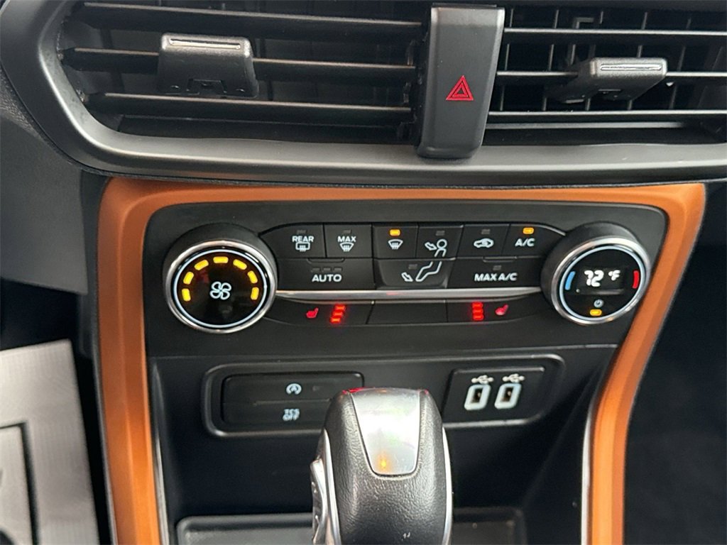 Used 2021 Ford EcoSport SE w/ SE Convenience Package image 21