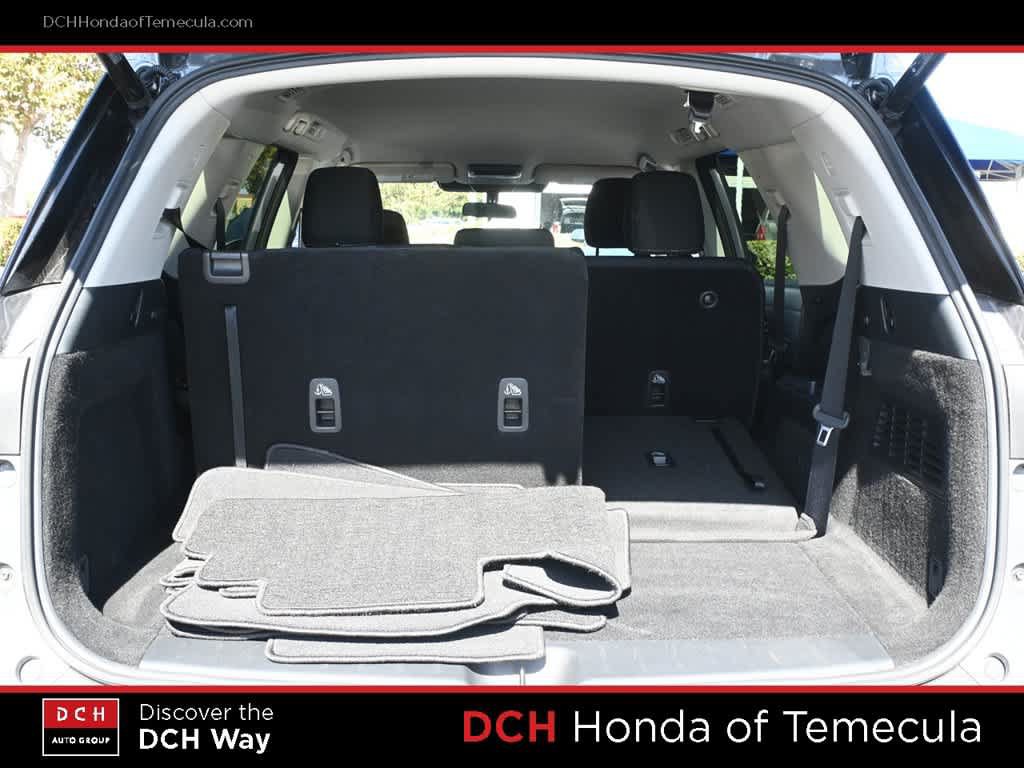 Used 2025 Nissan Pathfinder SV FWD image 23
