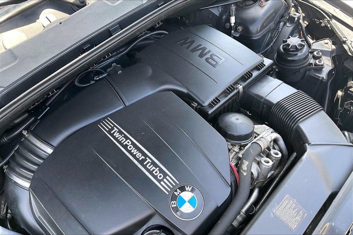 Used 2012 BMW 135i Convertible RWD image 27