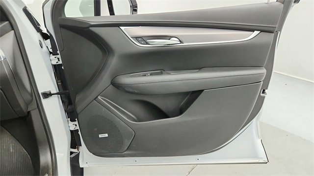 Certified 2024 Cadillac XT5 Luxury image 23