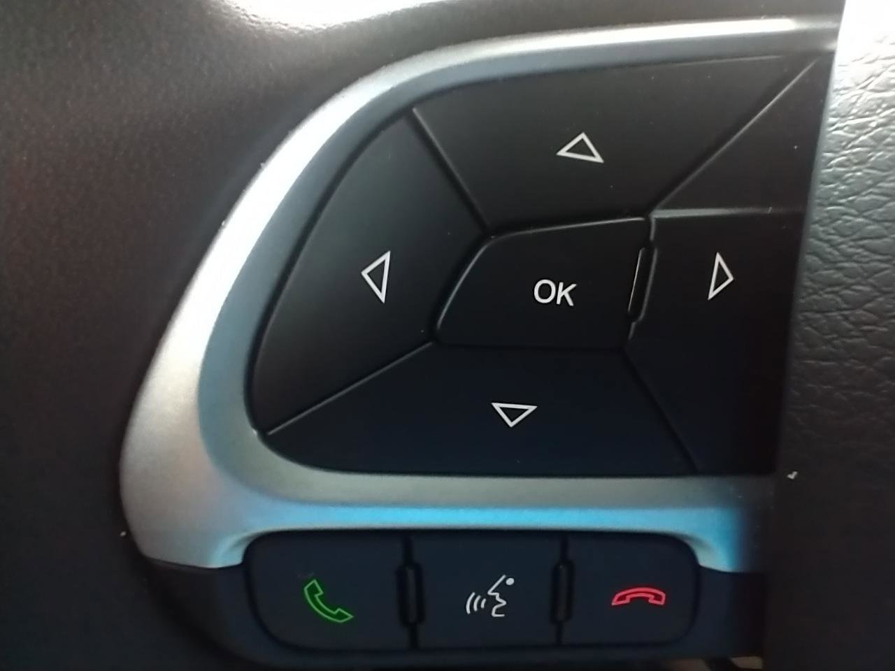 Used 2020 Jeep Renegade Latitude image 27