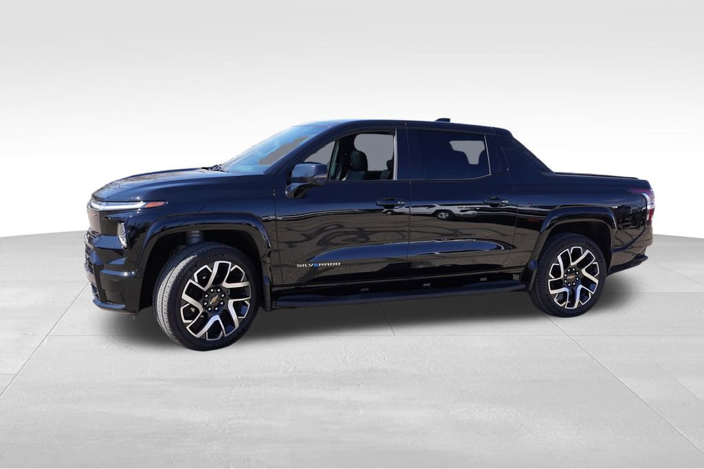 Certified 2025 Chevrolet Silverado EV RST AWD/4WD image 10