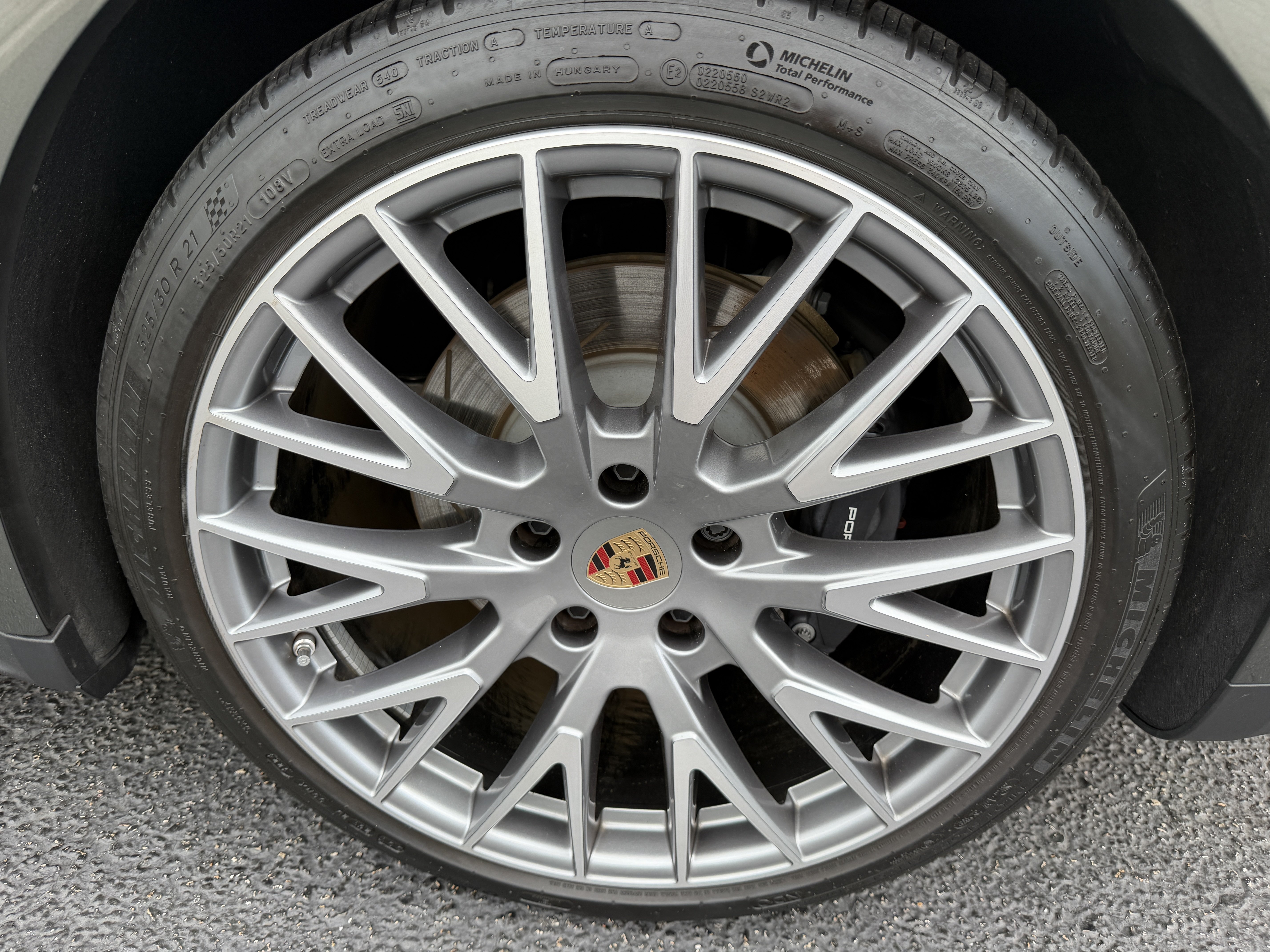 Certified 2025 Porsche Panamera 4 E-Hybrid AWD/4WD image 10