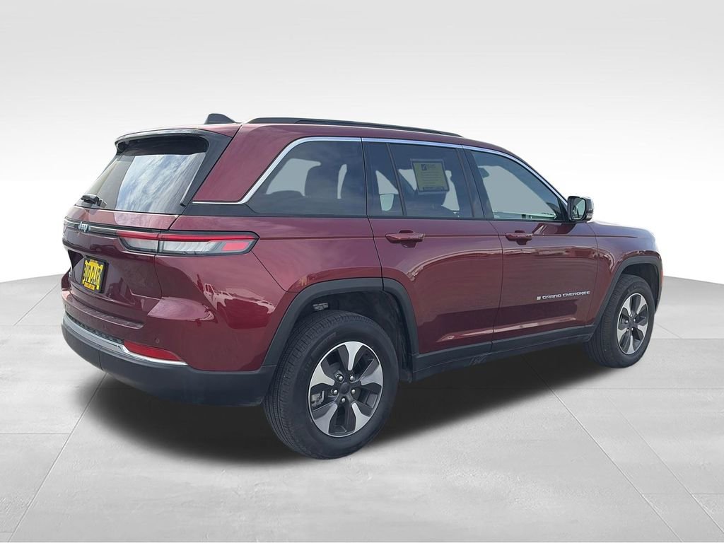 Used 2024 Jeep Grand Cherokee Limited 4xe image 10