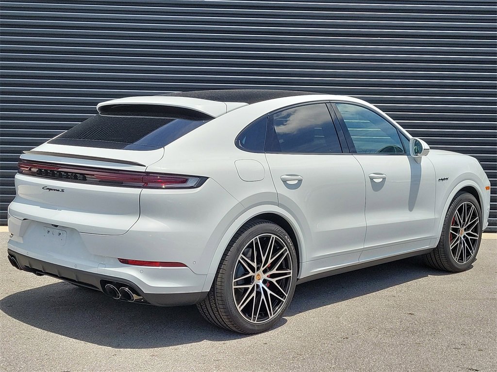 New 2025 Porsche Cayenne S image 7