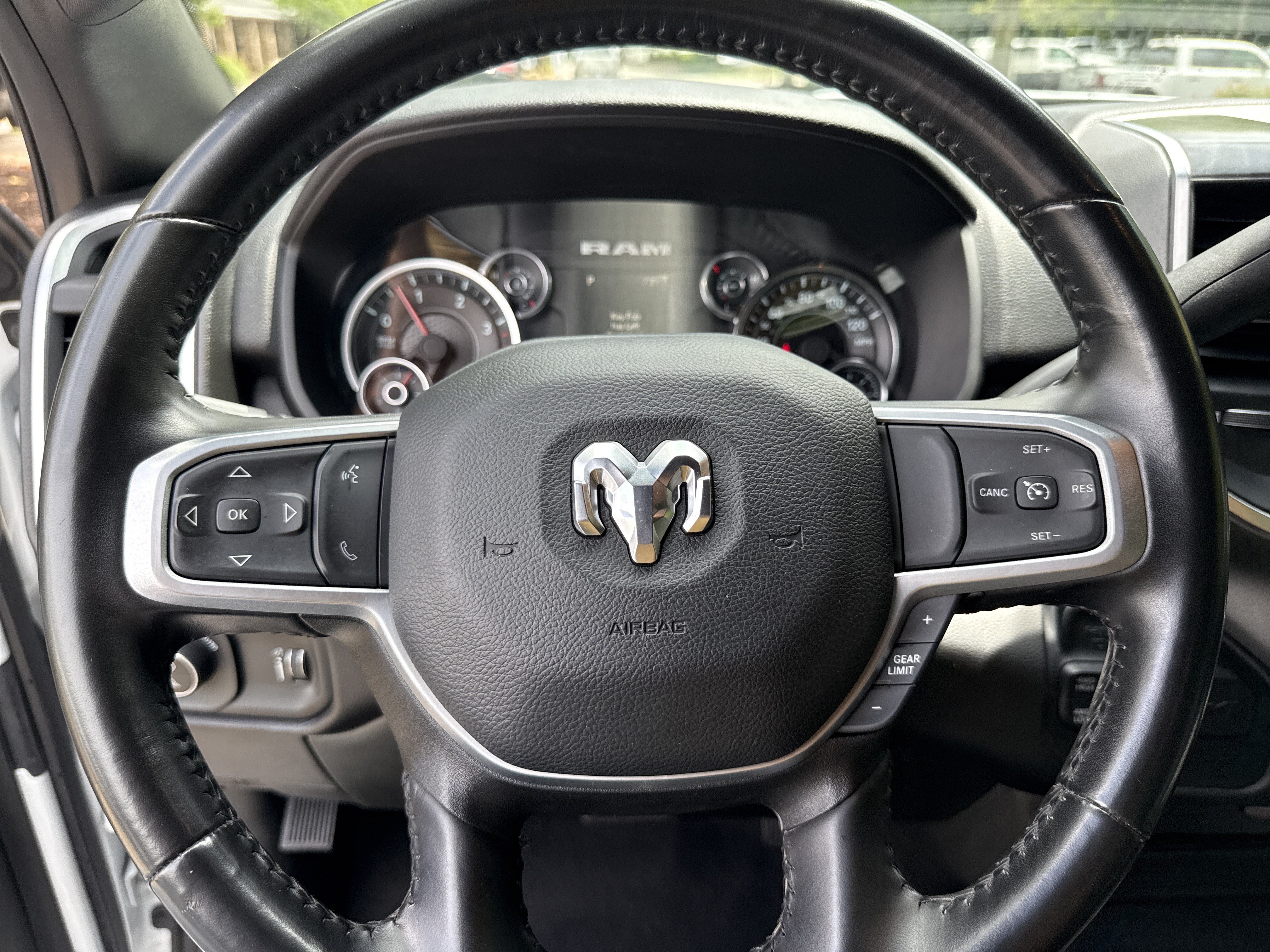 Used 2024 RAM 3500 Big Horn AWD/4WD image 22