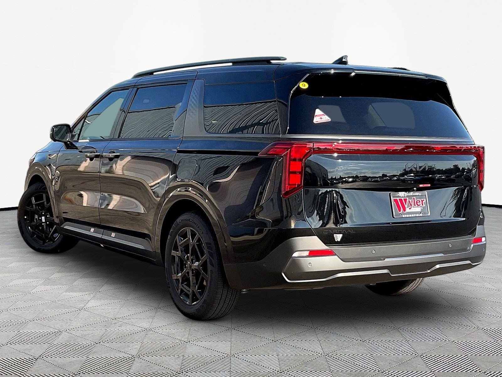 New 2027 Kia Carnival SX FWD image 4