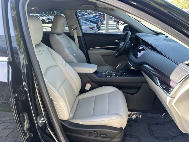 Used 2023 Cadillac XT4 Luxury FWD image 29