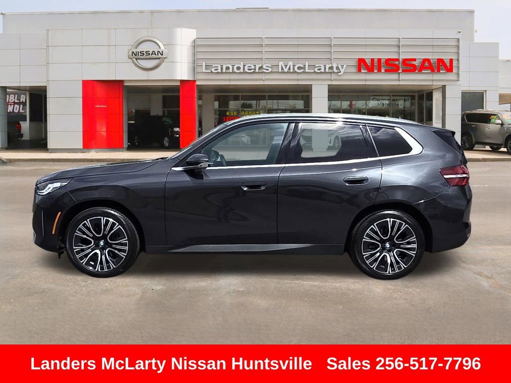 Used 2025 BMW X3 xDrive30i w/ Premium Package image 3