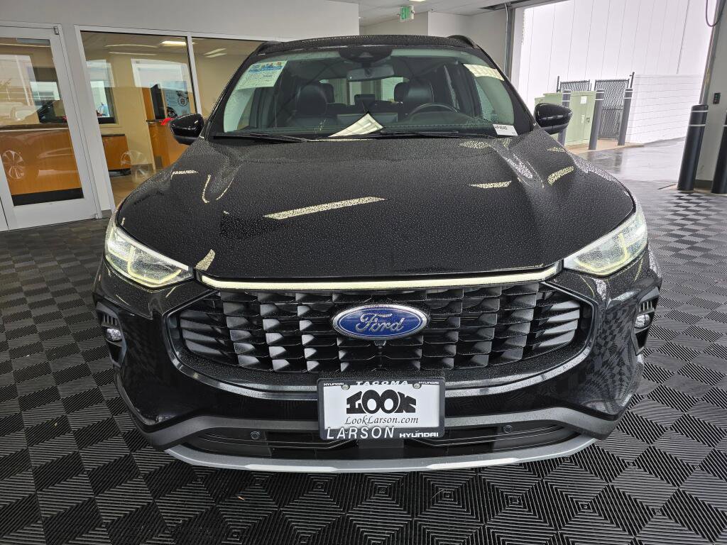 Used 2024 Ford Escape Platinum AWD/4WD image 8