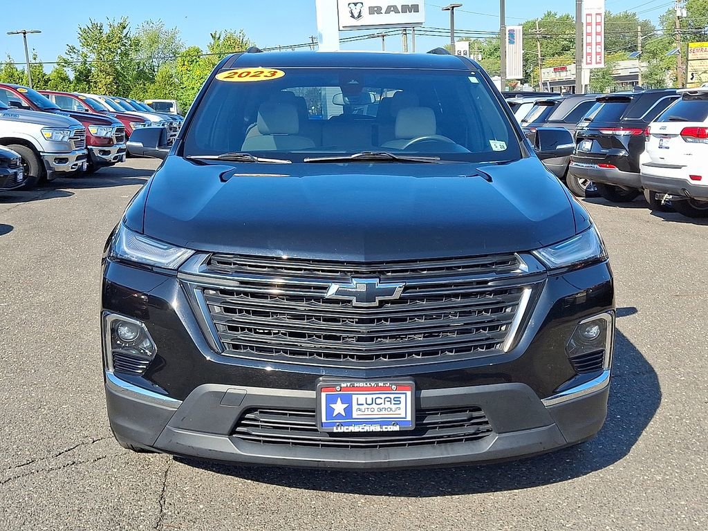 Used 2023 Chevrolet Traverse LS w/ Midnight/Sport Edition image 4