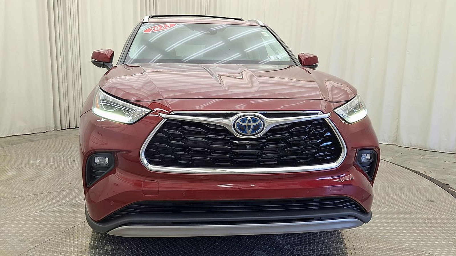 Used 2023 Toyota Highlander Platinum AWD/4WD image 6