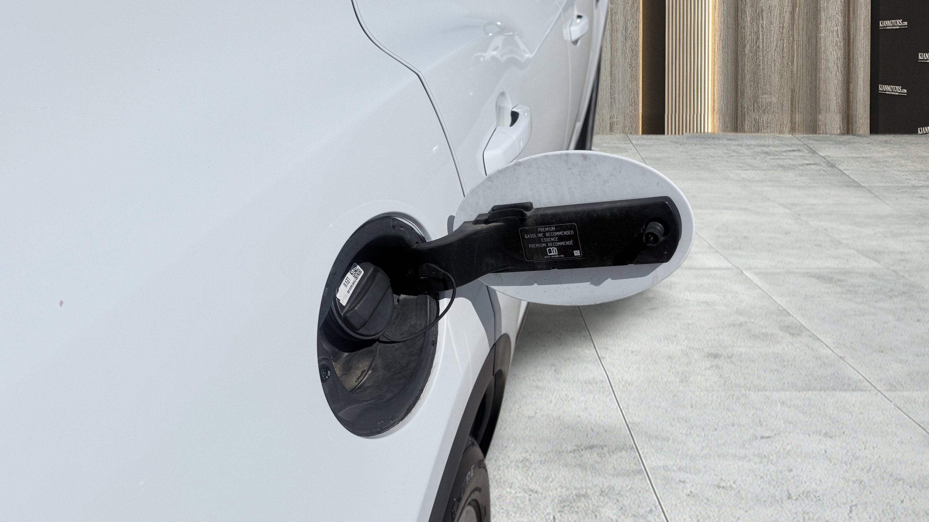 Used 2020 Jaguar E-PACE SE image 41