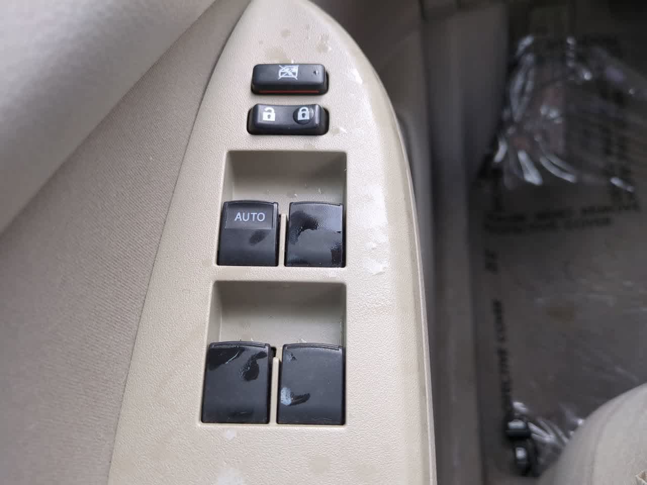 Used 2013 Toyota Corolla L FWD image 16
