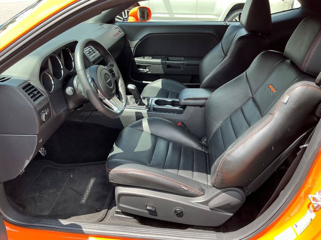 Used 2014 Dodge Challenger SRT8 Core RWD image 14