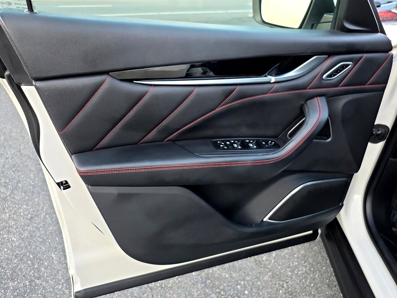 Used 2022 Maserati Levante GT image 33