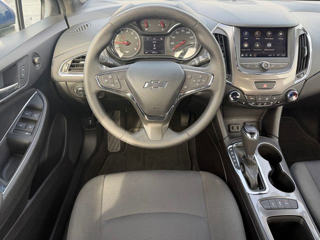 Used 2019 Chevrolet Cruze LT w/ Convenience Package image 26