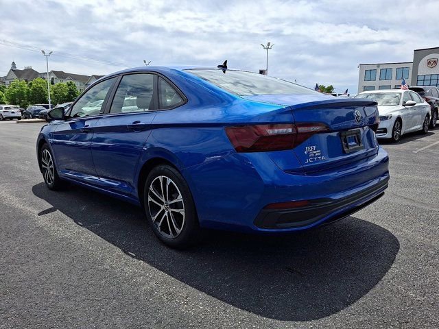 Used 2023 Volkswagen Jetta Sport FWD image 4
