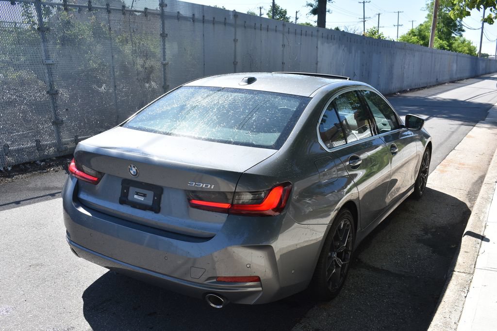 Used 2025 BMW 330i Sedan RWD image 5