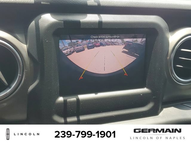 Used 2019 Jeep Wrangler Unlimited Sahara AWD/4WD image 26