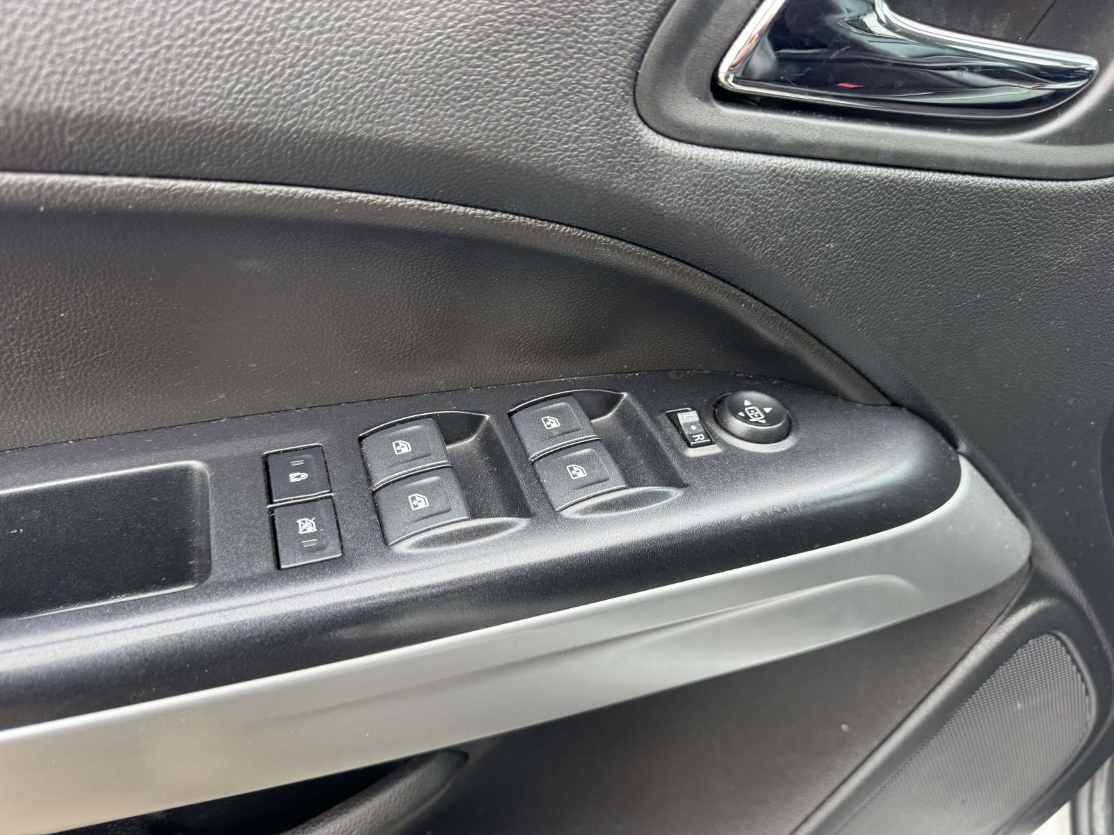 Used 2020 Chevrolet Colorado ZR2 w/ ZR2 Dusk Special Edition image 19