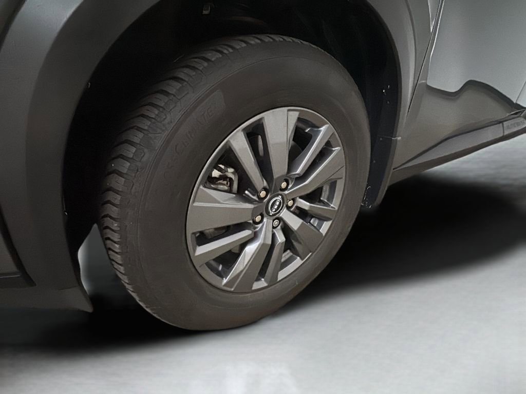 Used 2022 Nissan Pathfinder SV w/ SV Premium Package image 29