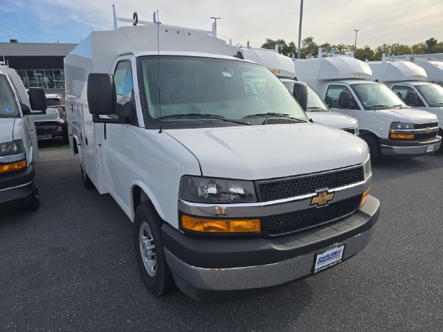New 2026 Chevrolet Express 3500 w/ Power Convenience Package RWD image 8