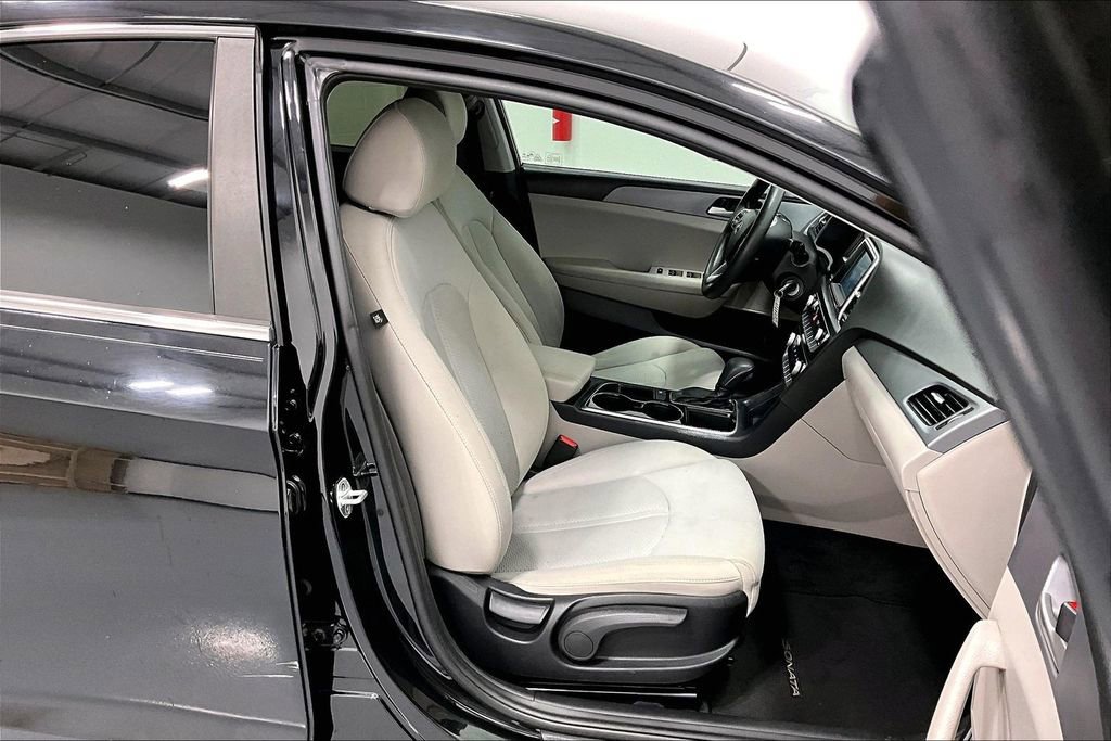 Used 2018 Hyundai Sonata SE image 10