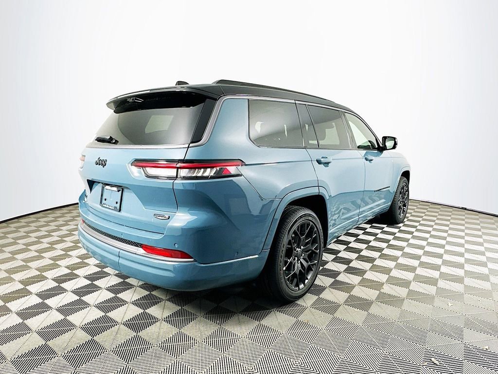 New 2026 Jeep Grand Cherokee L Summit w/ Obsidian Package AWD/4WD image 9