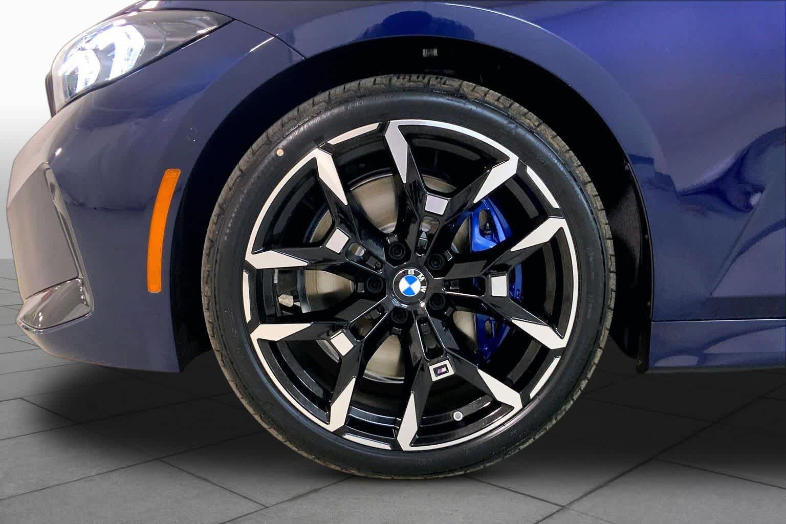 New 2026 BMW 330i xDrive Sedan w/ M Sport Package AWD/4WD image 11