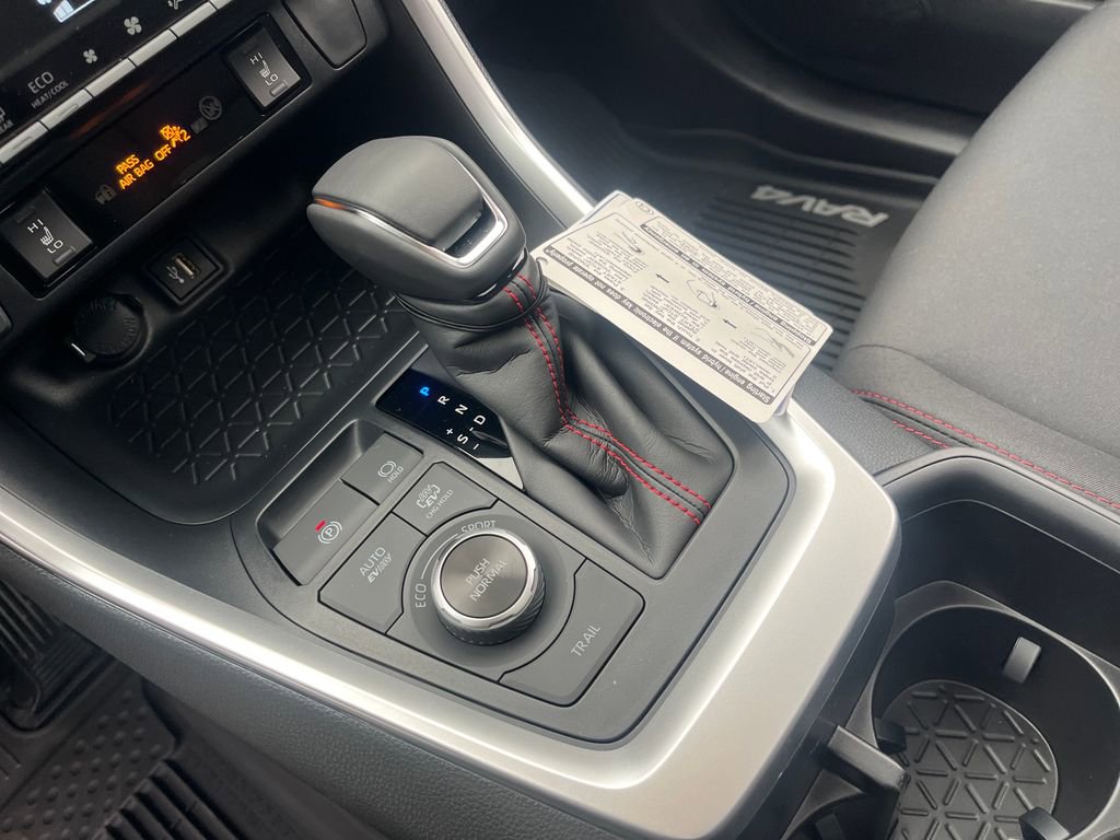 New 2025 Toyota RAV4 SE image 25