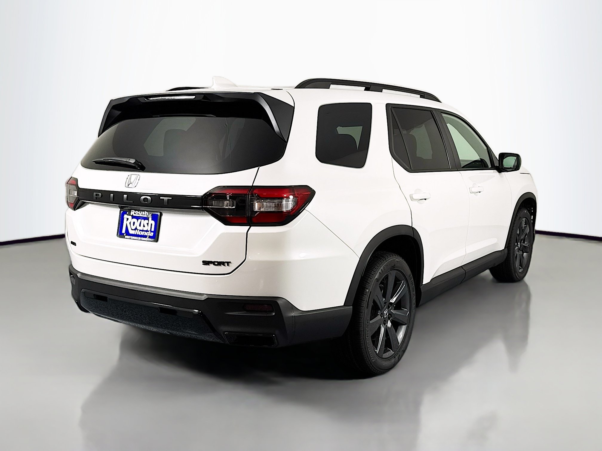 New 2026 Honda Pilot Sport image 5