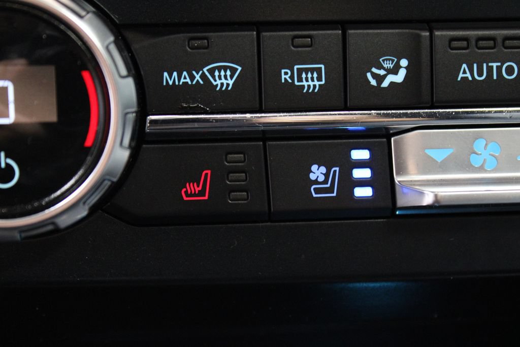 Certified 2022 Ford F250 Limited AWD/4WD image 33