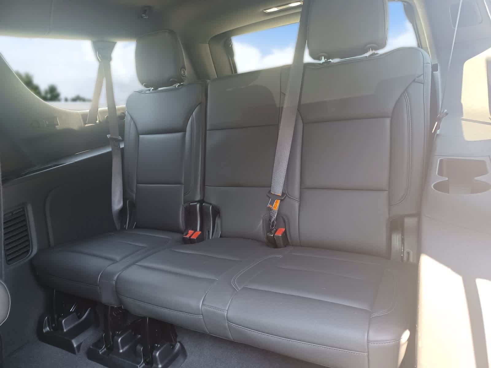 Used 2024 Chevrolet Suburban LT AWD/4WD image 20