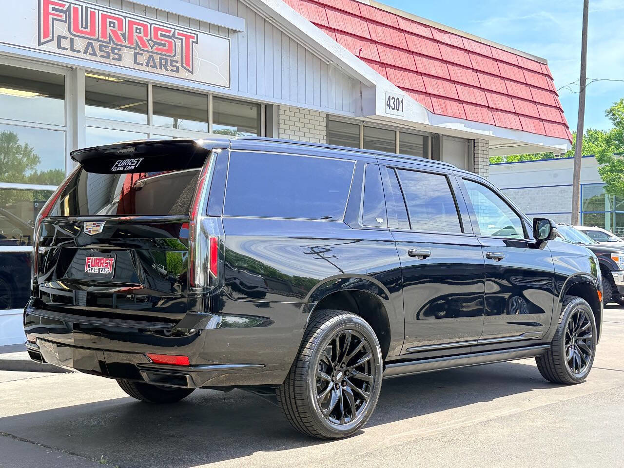 Used 2021 Cadillac Escalade ESV Sport w/ Driver Assist Tech Package image 3