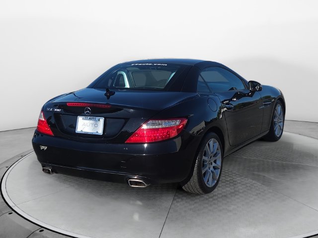 Used 2016 Mercedes-Benz SLK 300 image 5
