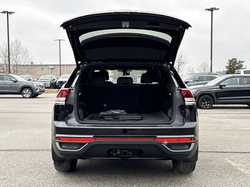 New 2026 Volkswagen Atlas Cross Sport SE image 15