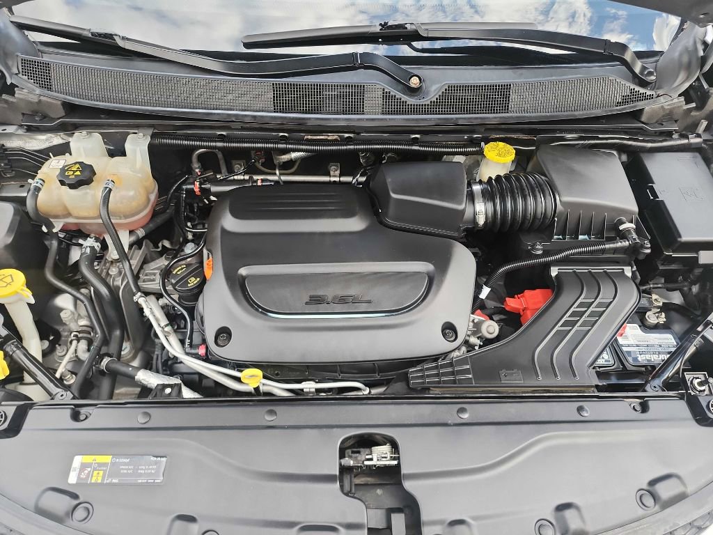 Used 2020 Chrysler Voyager Lxi image 36